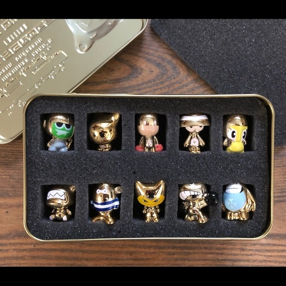 Gogos Crazy Bones GOLD Series  Limited Edition Set - Picture 1 of 6